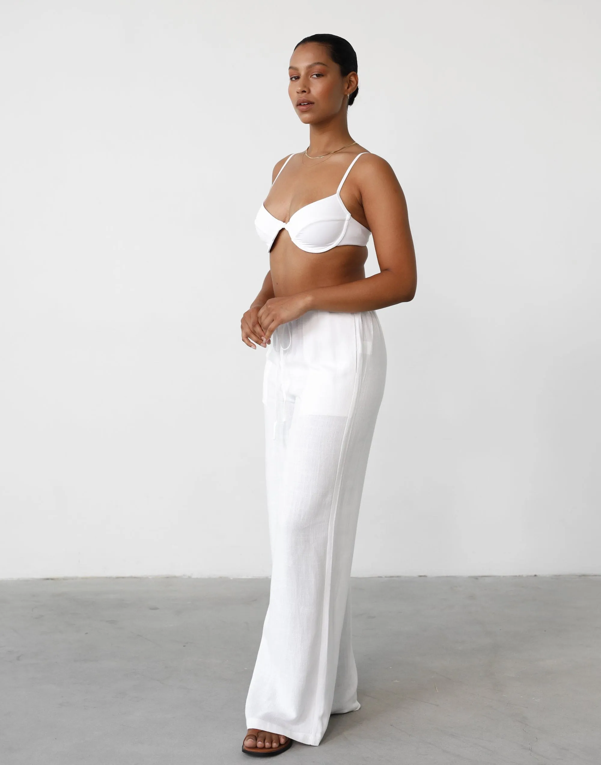 Optimized Product Title: Women’s Comfortable White Amee Linen Pants – Lightweight and Breathable Casual Trousers