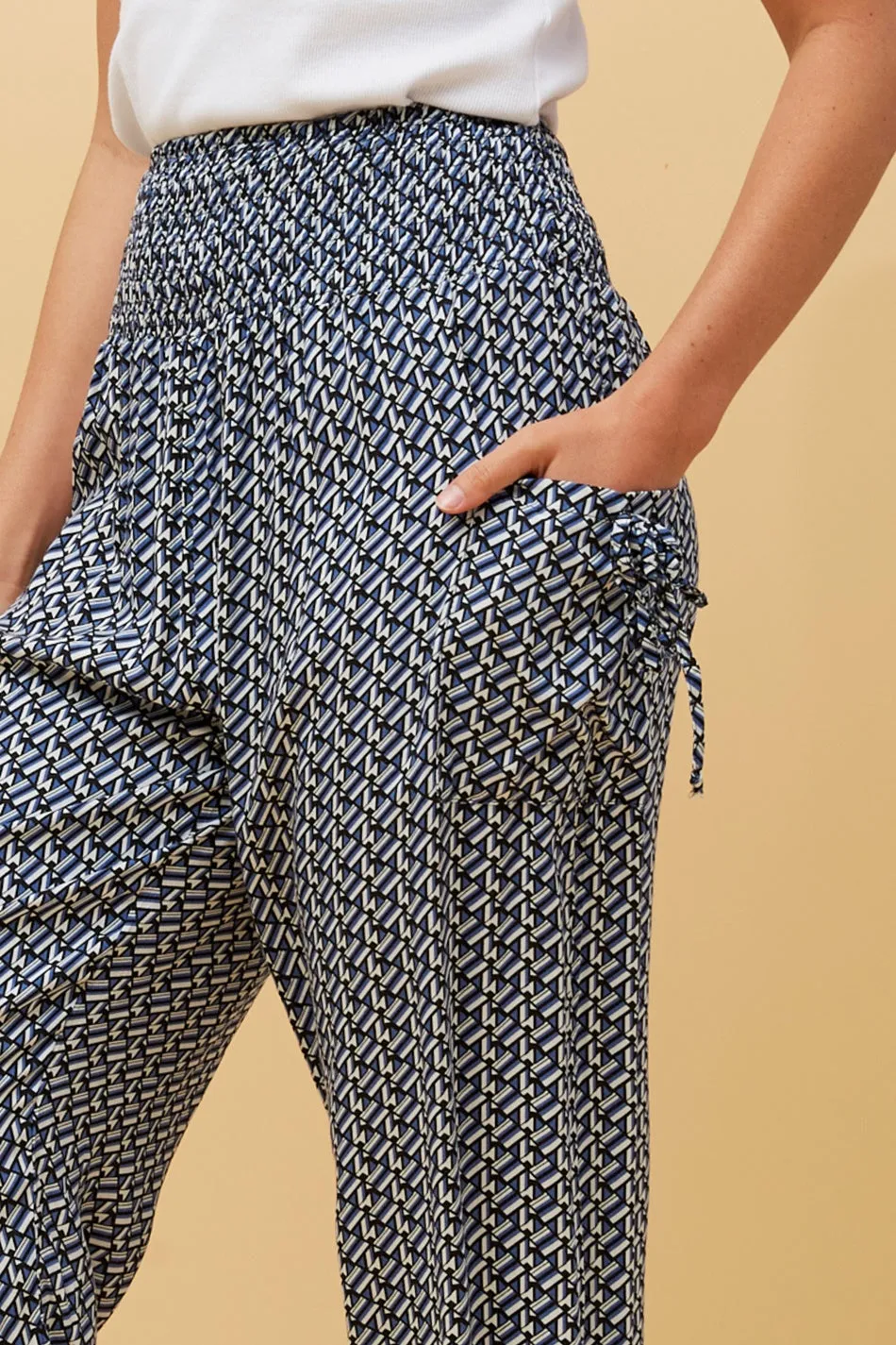 GEOMETRIC PRINT HAREM PANTS