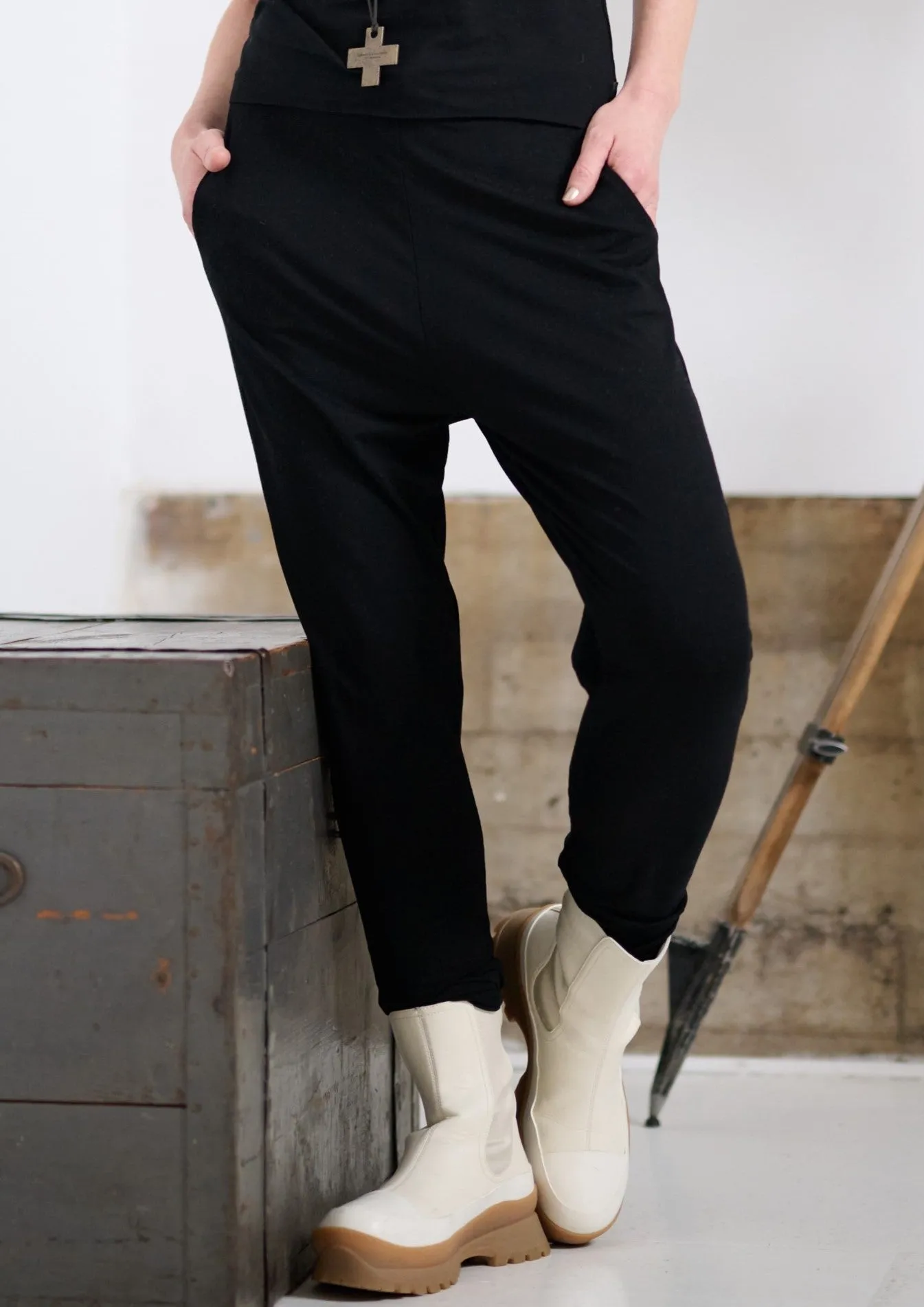 JOGGING PANTS - 99012 - BLACK