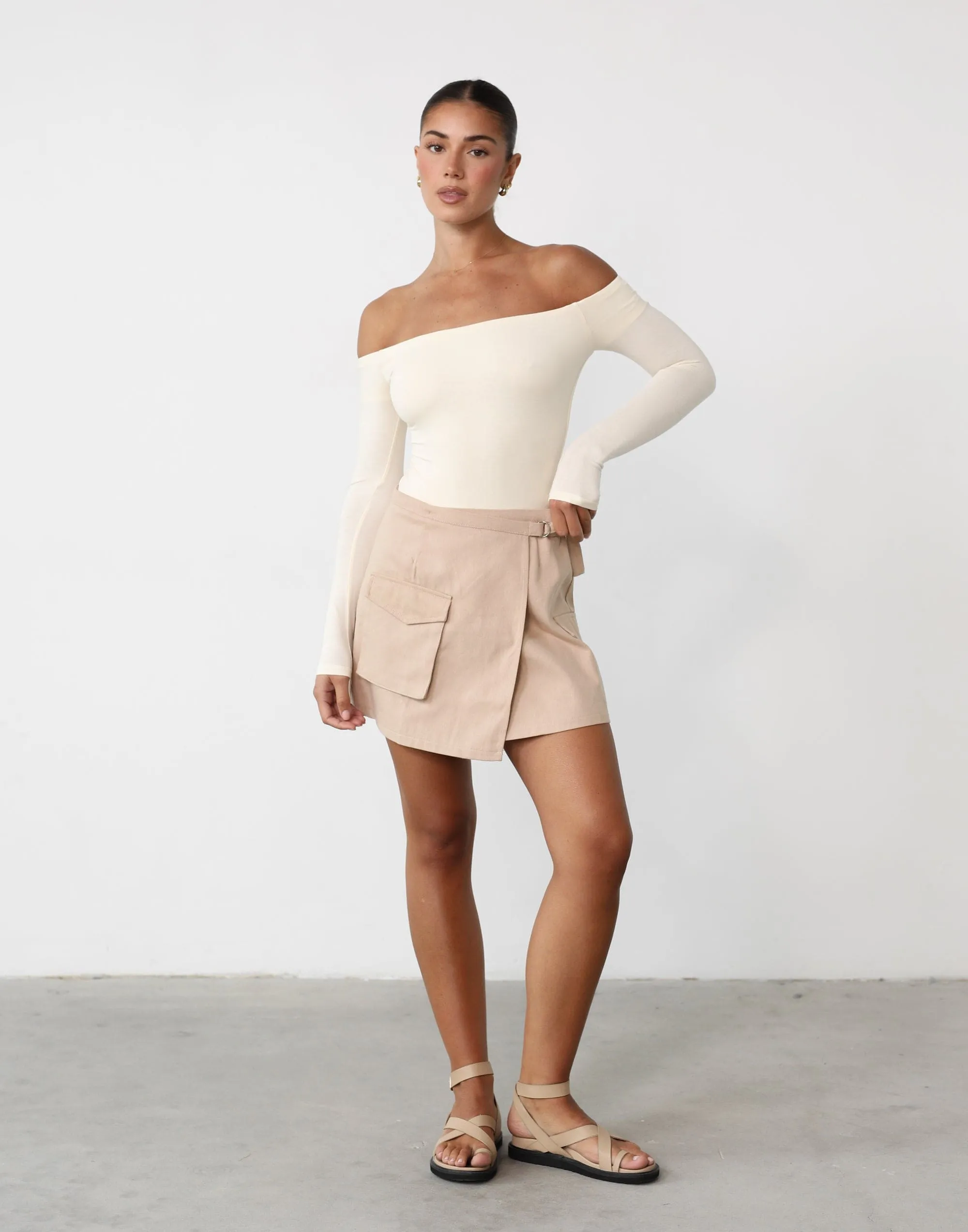 Scottie Mini Skirt (Almond)